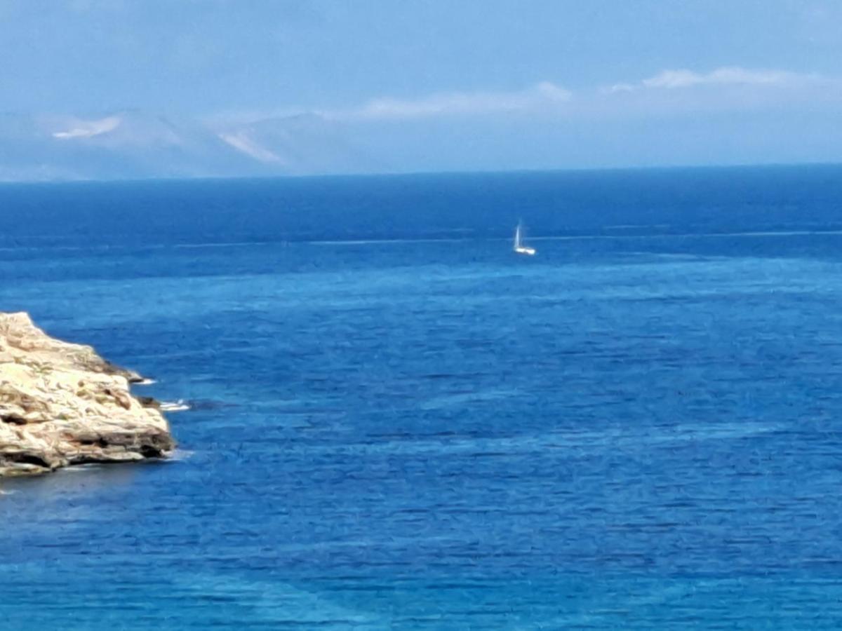 Seaview Flora'S Luxury Apartment-300Meters From The Beach Rétino Exterior foto